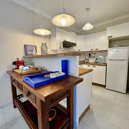 L'orangerie, 2 Prs, Jardin, 5 Min Bord De Lejlighed Antibes