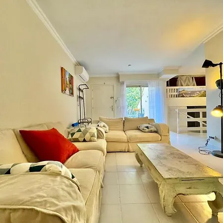 L'orangerie, 2 Prs, Jardin, 5 Min Bord De Apartment Antibes