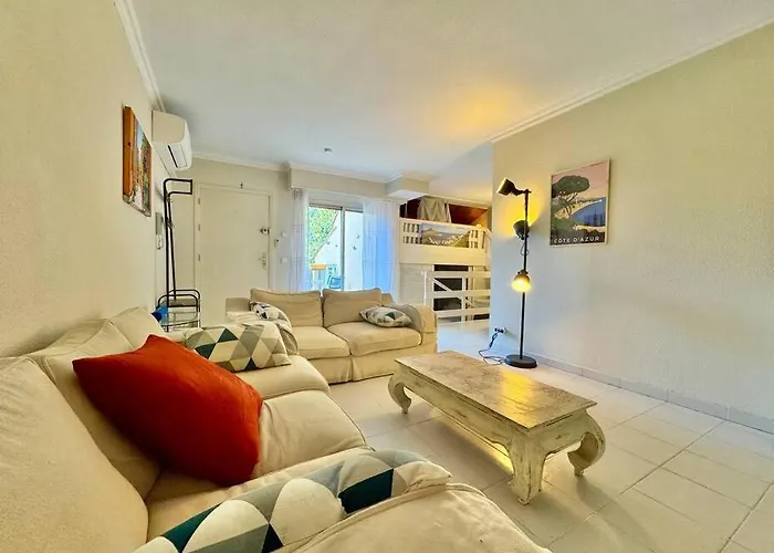 L'orangerie, 2 Prs, Jardin, 5 Min Bord De Antibes